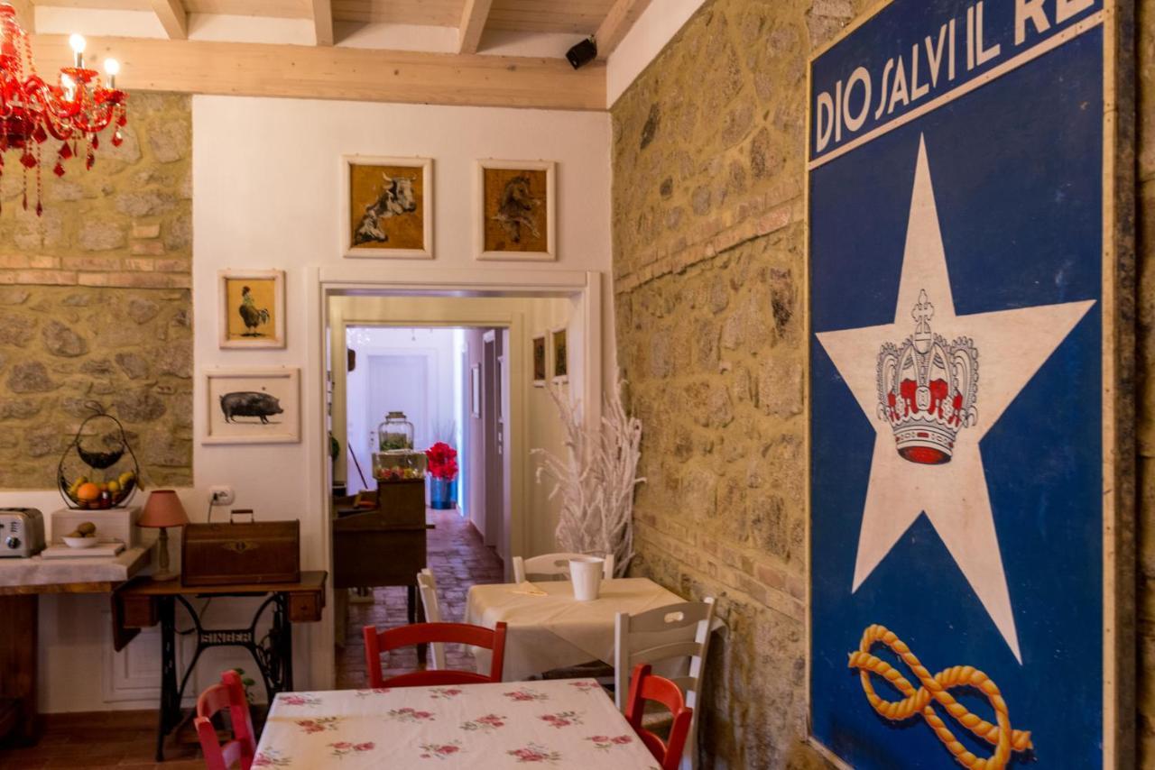 Il Barbagianni Bed and Breakfast Montepescali Exteriör bild
