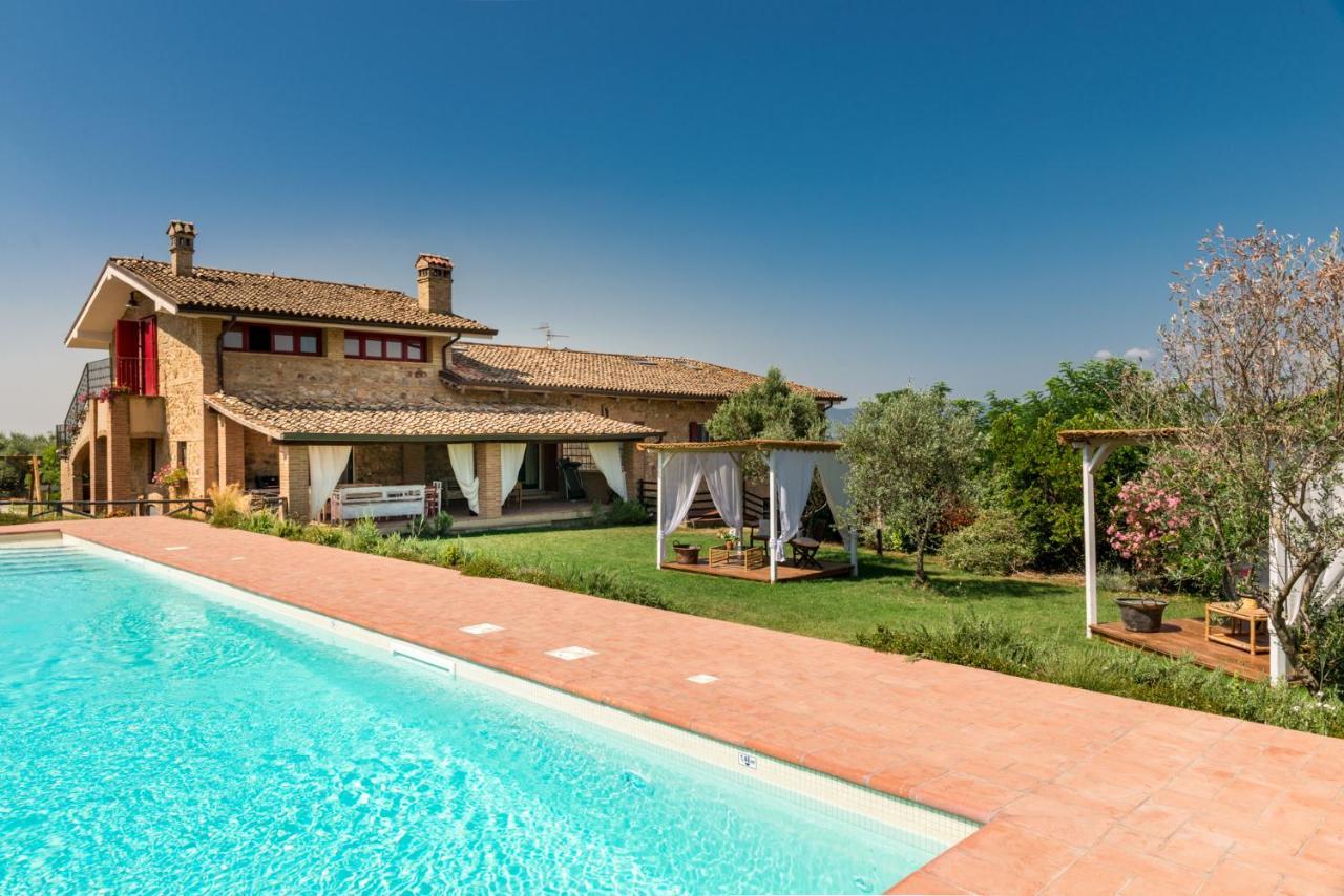 Il Barbagianni Bed and Breakfast Montepescali Exteriör bild