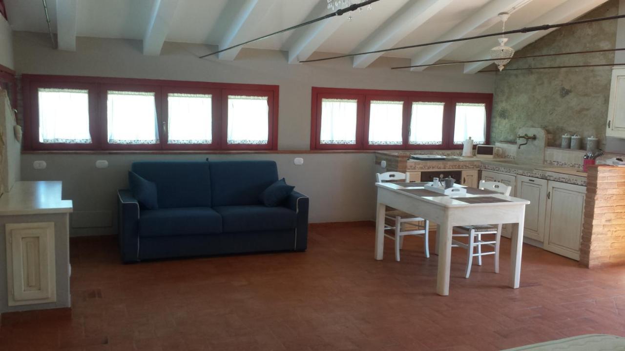 Il Barbagianni Bed and Breakfast Montepescali Exteriör bild