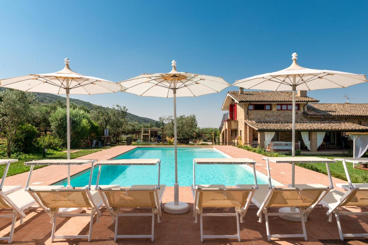 Il Barbagianni Bed and Breakfast Montepescali Exteriör bild